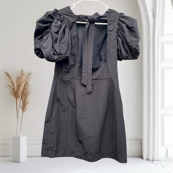 TOPSHOP Elegant Black Puff Sleeve Dress - Picture 4 of 7
